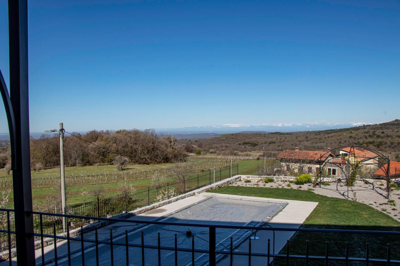 Vila Brinovka Kostanjevica na Krasu Exterior foto